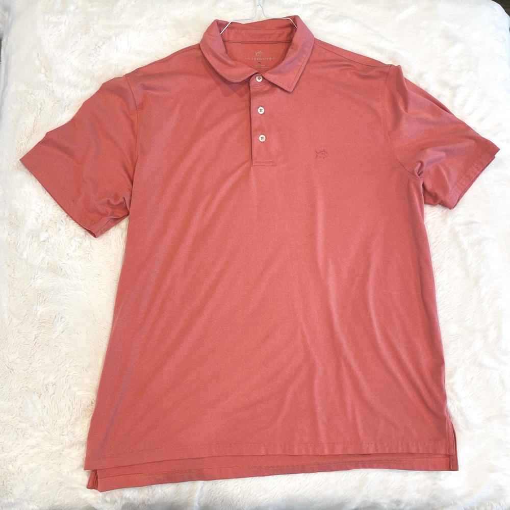 Southern Tide polo. Size XL. Salmon.